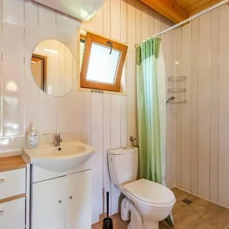 Bursztynowy Zakatek Lodge *